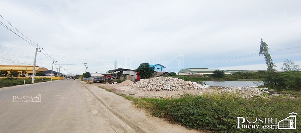 สร้างโรงงานได้หลากหลาย 3,500 ตร.ม. บนที่สีชมพู 5 ไร่เศษ หน้ากว้าง 66 ม. ติดถนนคอนกรีต 10 ม. มั่นใจ เทรลเลอร์เข้า - ออกสะดวก เพียง 5 นาที ถนนเอกชัยเเละพระราม 2 KK5100S