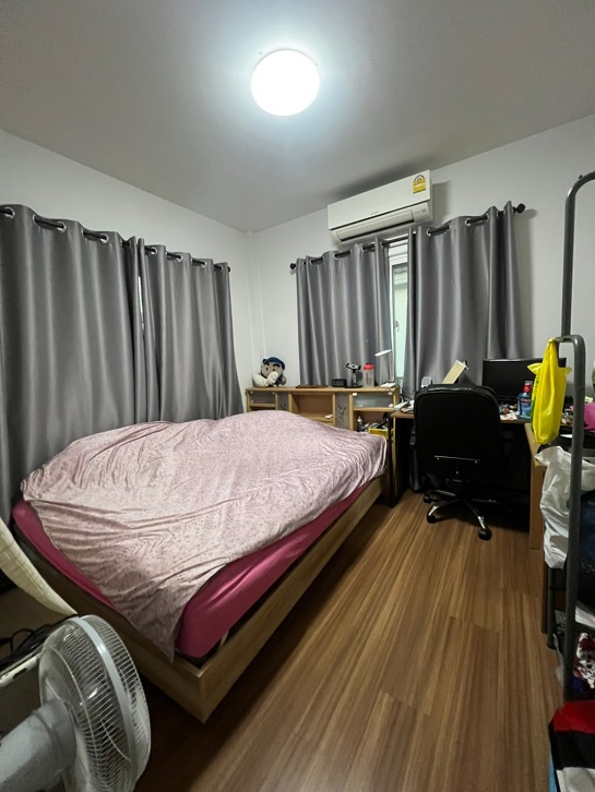  ขายบ้านพร้อมเฟอร์ ต่อเติมโรงรถหน้าบ้าน-หลังบ้านครบ ของแถมมากกว่า 13 รายการ