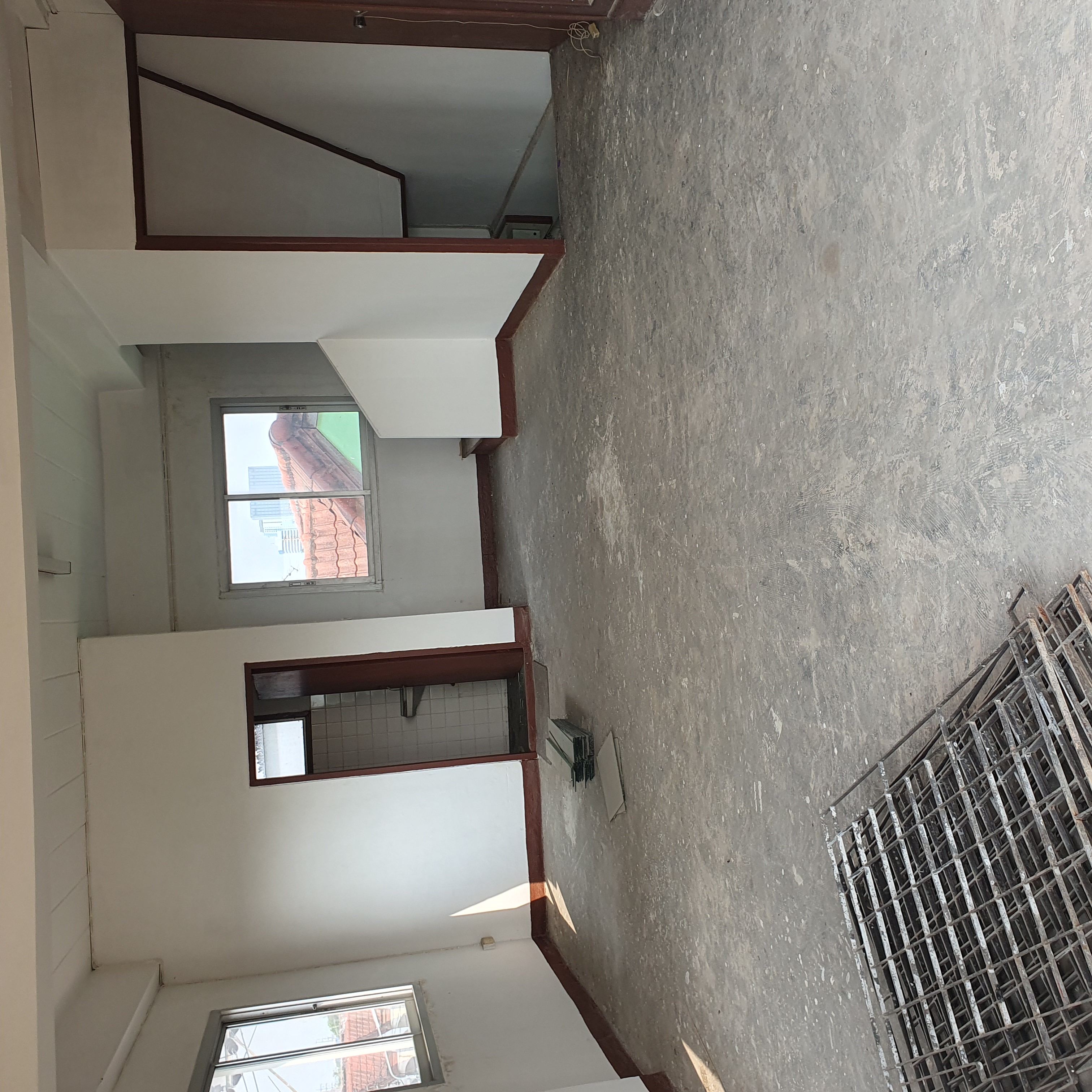 ขายตึกแถว 1 คูหา  หมู่บ้านศิวพร  ซ.เลี่ยงเมืองนนท์ 3