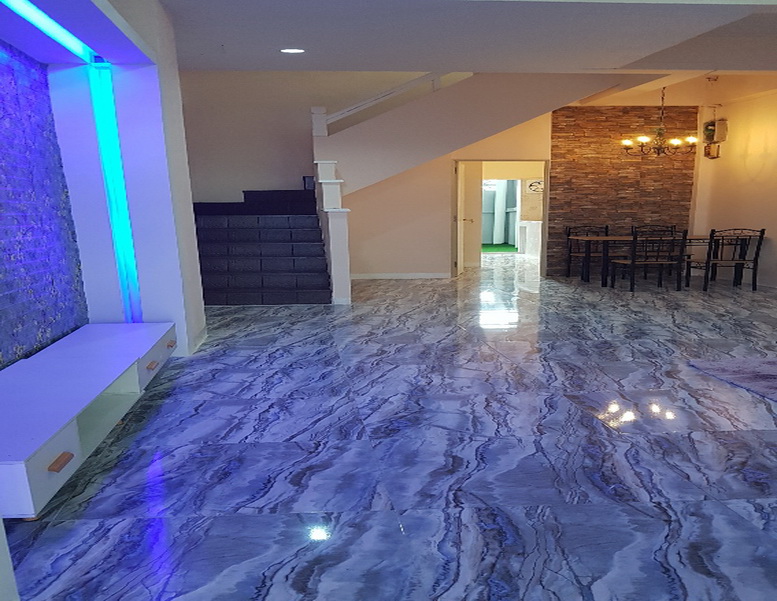 ขายทาวโฮมหงส์ประยูรใกล้เซ็นทรัลเวสเกตสถานีรถไฟฟ้าแยกบางพลูเลี้ยวมาทางตลาดบางบัวทอง 5 ห้องนอน 3 ชั้น