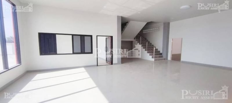 ใหม่กริบ โรงงานย่านพันท้าย 2.5 ไร่ พื้นที่ใช้สอย 1,280 ตร.ม. ขอใบ รง.4 ได้ เทรลเลอร์เข้าสะดวก พร้อมพื้นที่ต่อเติมได้อีกเพียบ  KK5379S