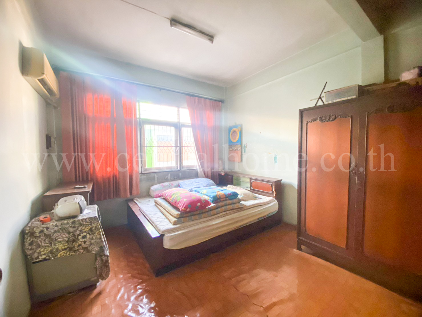 อาคารพาณิชย์ ถนน สมเด็จพระเจ้าตากสิน