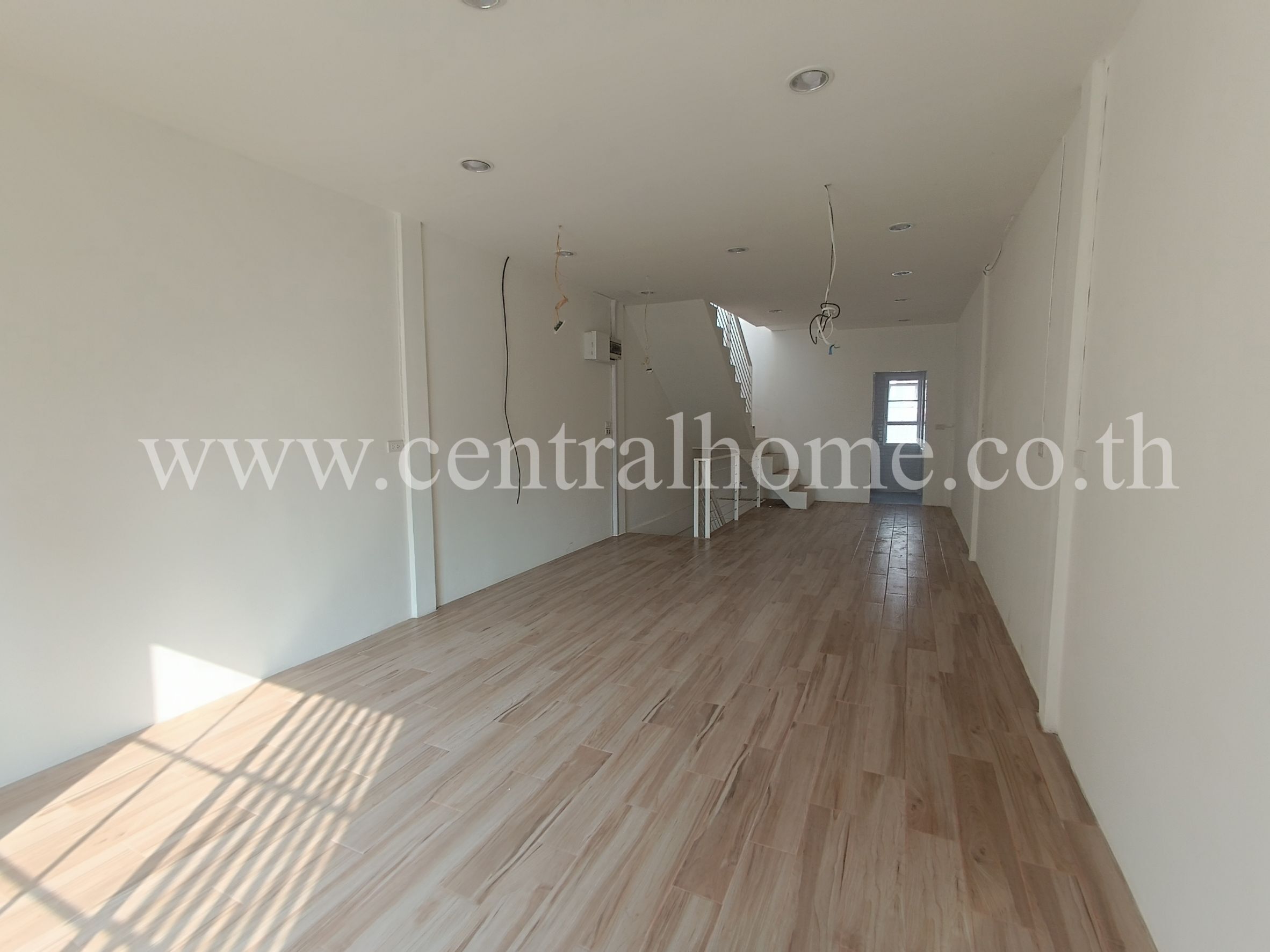 เช่า ตึกแถว 4 ชั้น ซอย สีลม 20 ใกล้วัดแขก เหมาะค้าขาย