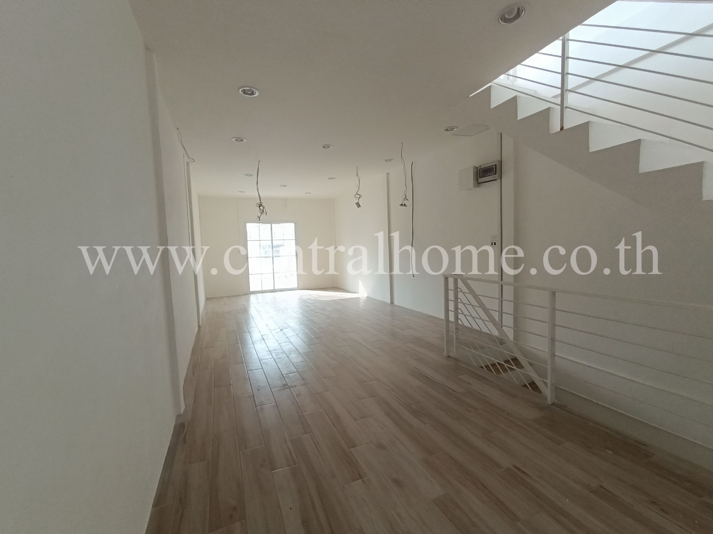 เช่า ตึกแถว 4 ชั้น ซอย สีลม 20 ใกล้วัดแขก เหมาะค้าขาย