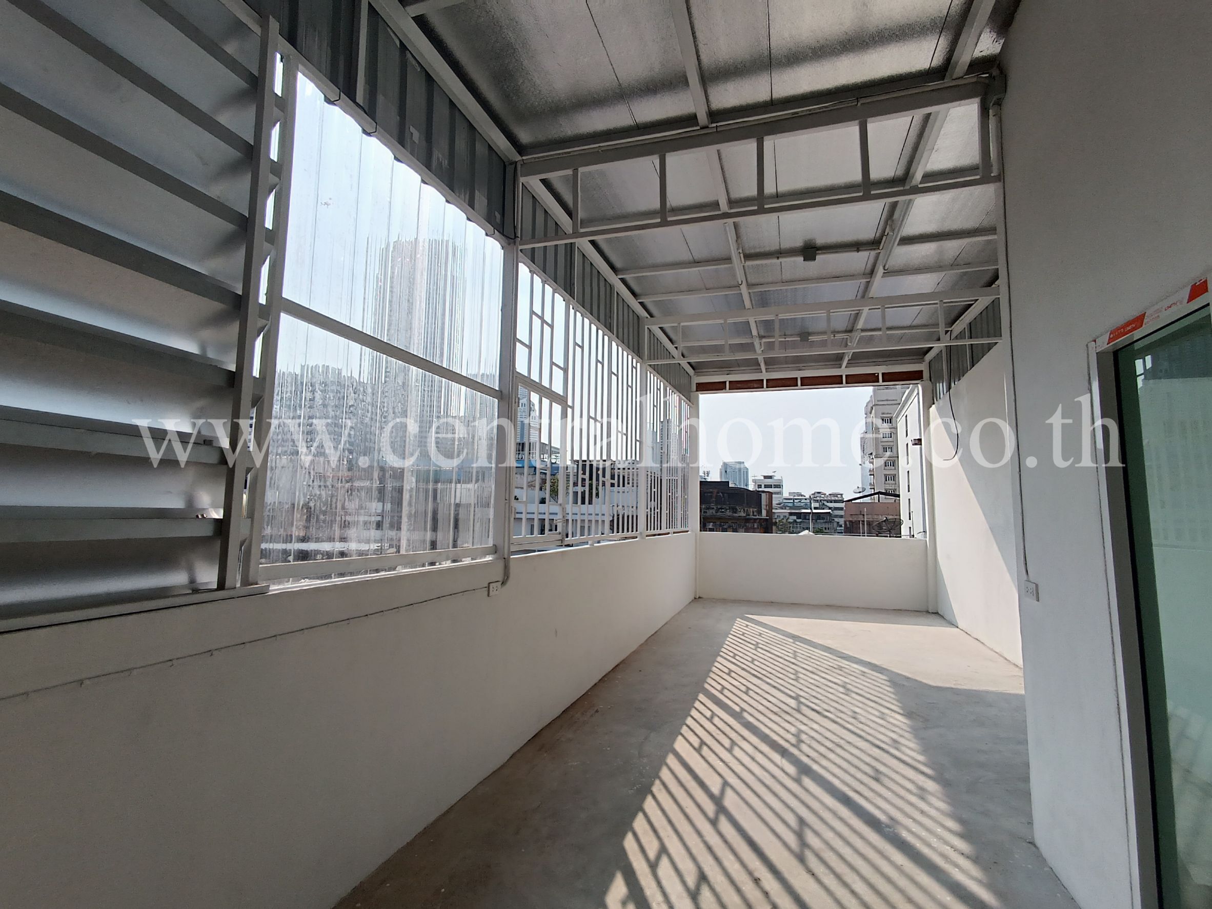 เช่า ตึกแถว 4 ชั้น ซอย สีลม 20 ใกล้วัดแขก เหมาะค้าขาย