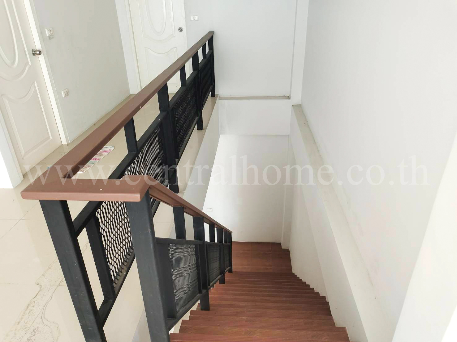 อาคารพาณิชย์ ซอยกรมที่ดิน บางบัวทอง