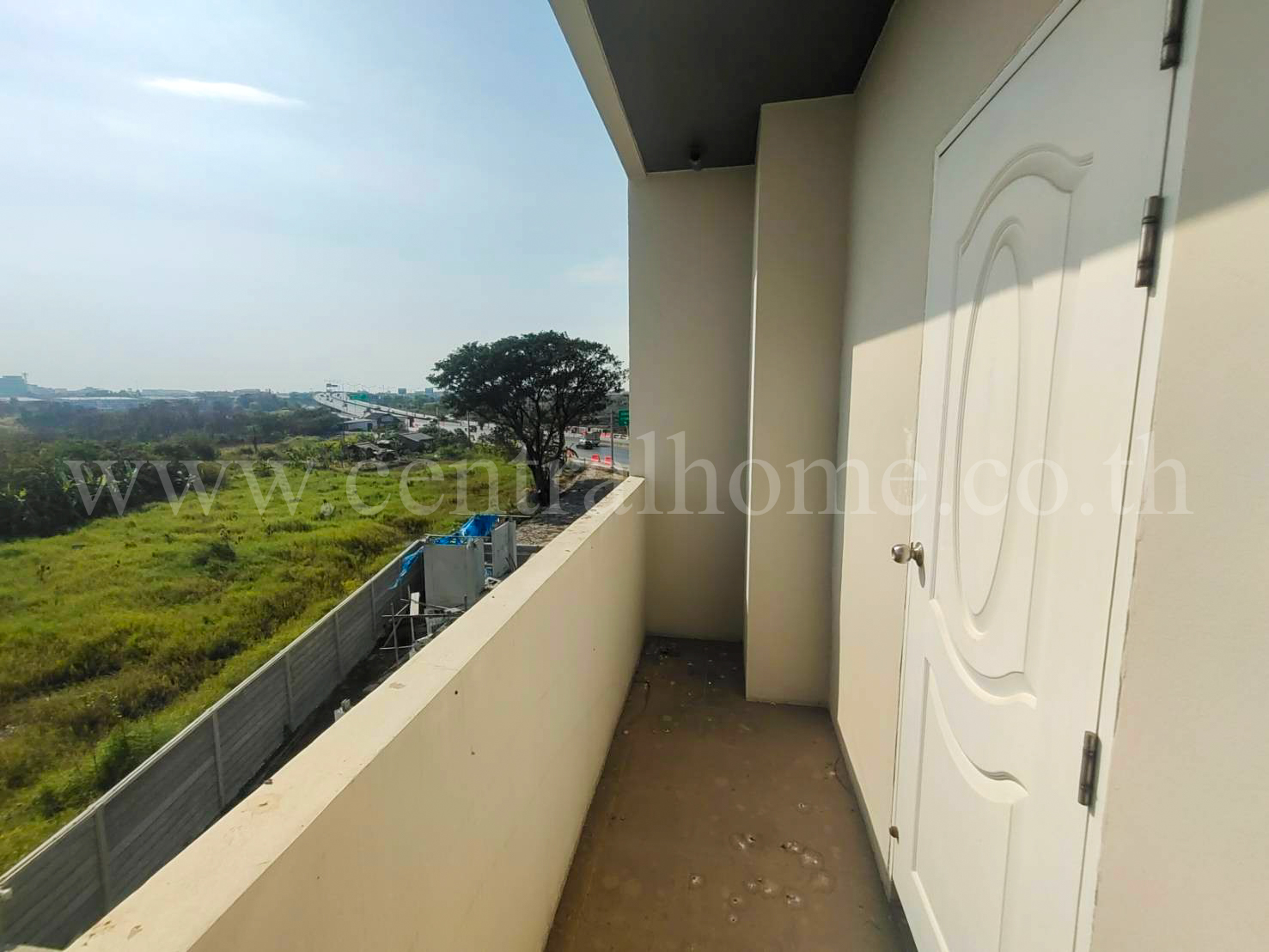 อาคารพาณิชย์ ซอยกรมที่ดิน บางบัวทอง