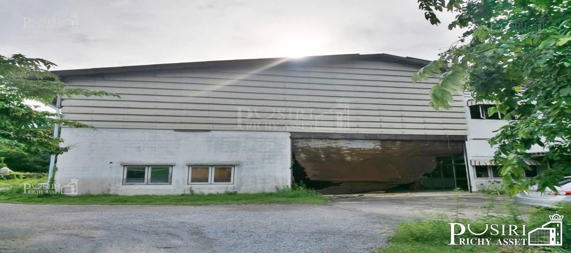 ขายให้แบบคุมๆที่ดินเกือบ 8 ไร่ พร้อมโกดังขนาด 320 ตร.ม. บ้านพัก 2 ชั้น ใกล้พุทธมณฑลสาย 5 เพียง 1.4 กม. ในราคาที่เปล่า  KK3599S