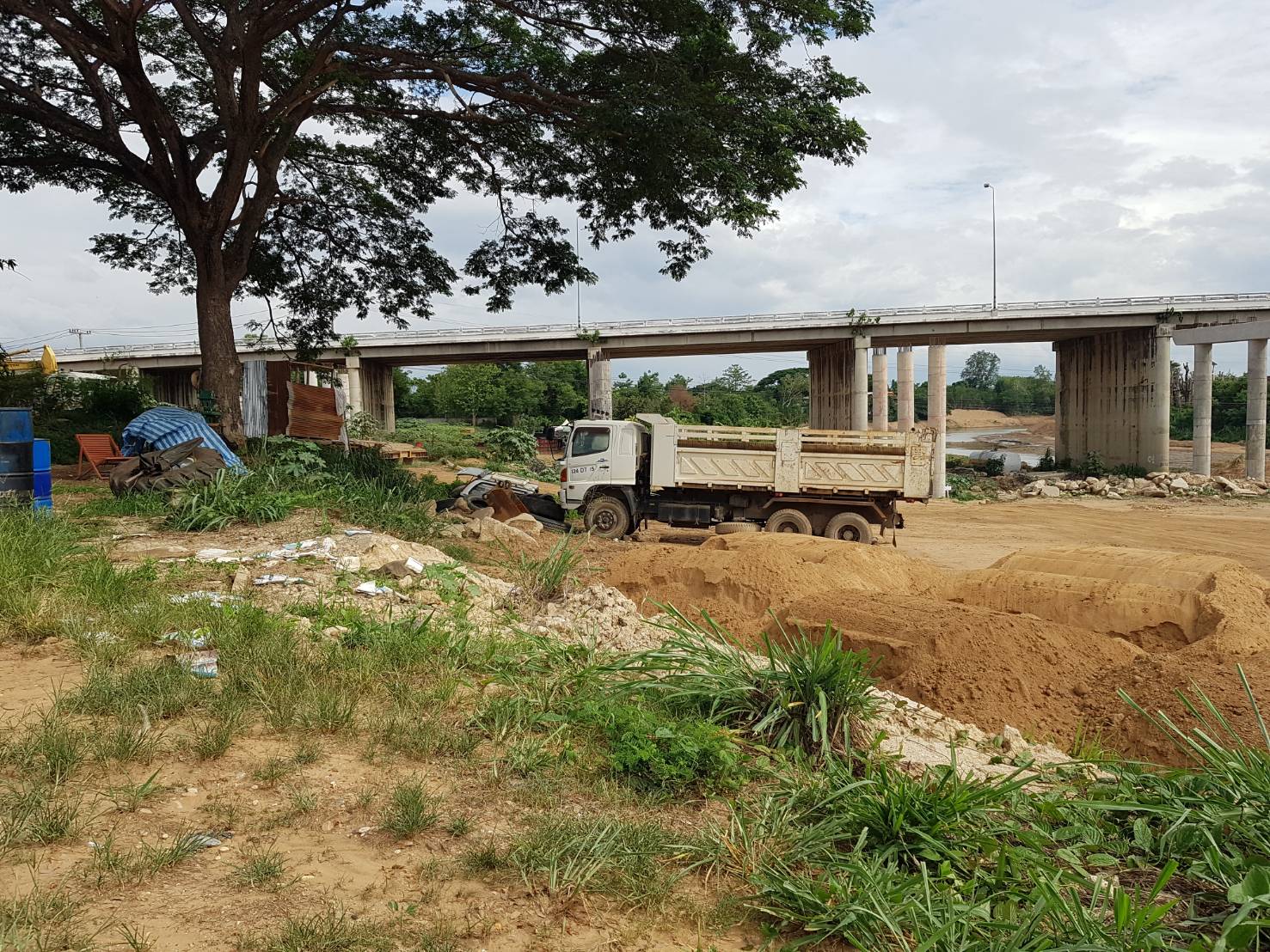 ขายที่ดินสวย ริมปิง เชียงใหม่ ใกล้ตลาดสันป่าข่อย