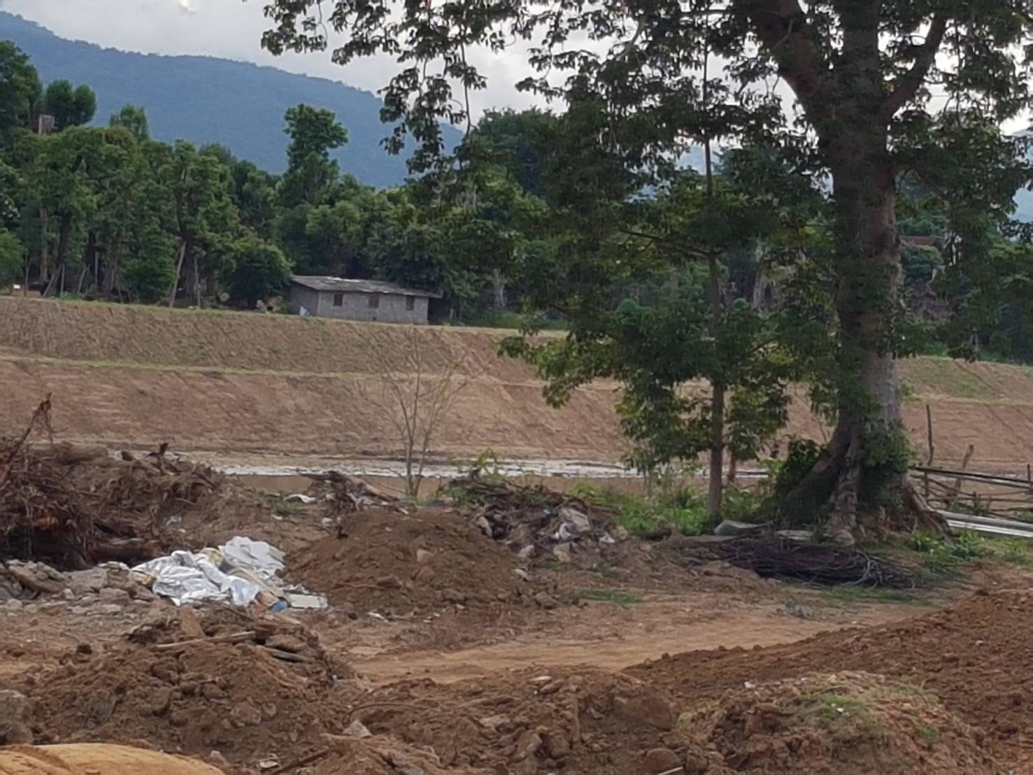 ขายที่ดินสวย ริมปิง เชียงใหม่ ใกล้ตลาดสันป่าข่อย