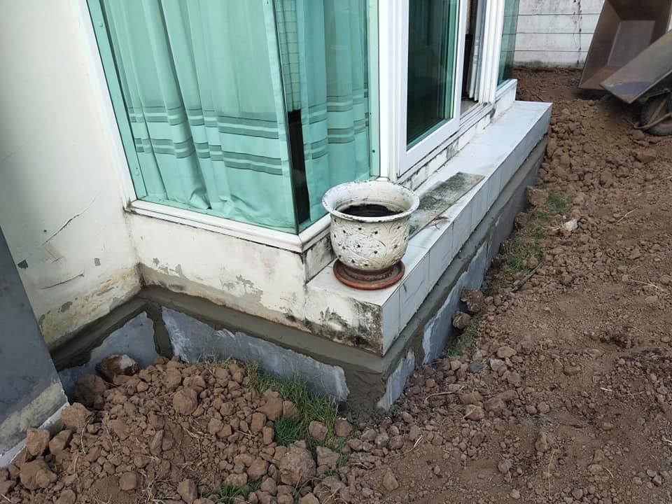 #ปิดโพรงใต้บ้าน ปิดโพรงรอบบ้าน รับถมดินโดยใช้แรงงานคนขนดิน โดยช่างผู้ชำนาญการ รวดเร็ว เรียบร้อย งานดี 0809169359 #ก้องเมืองนน์