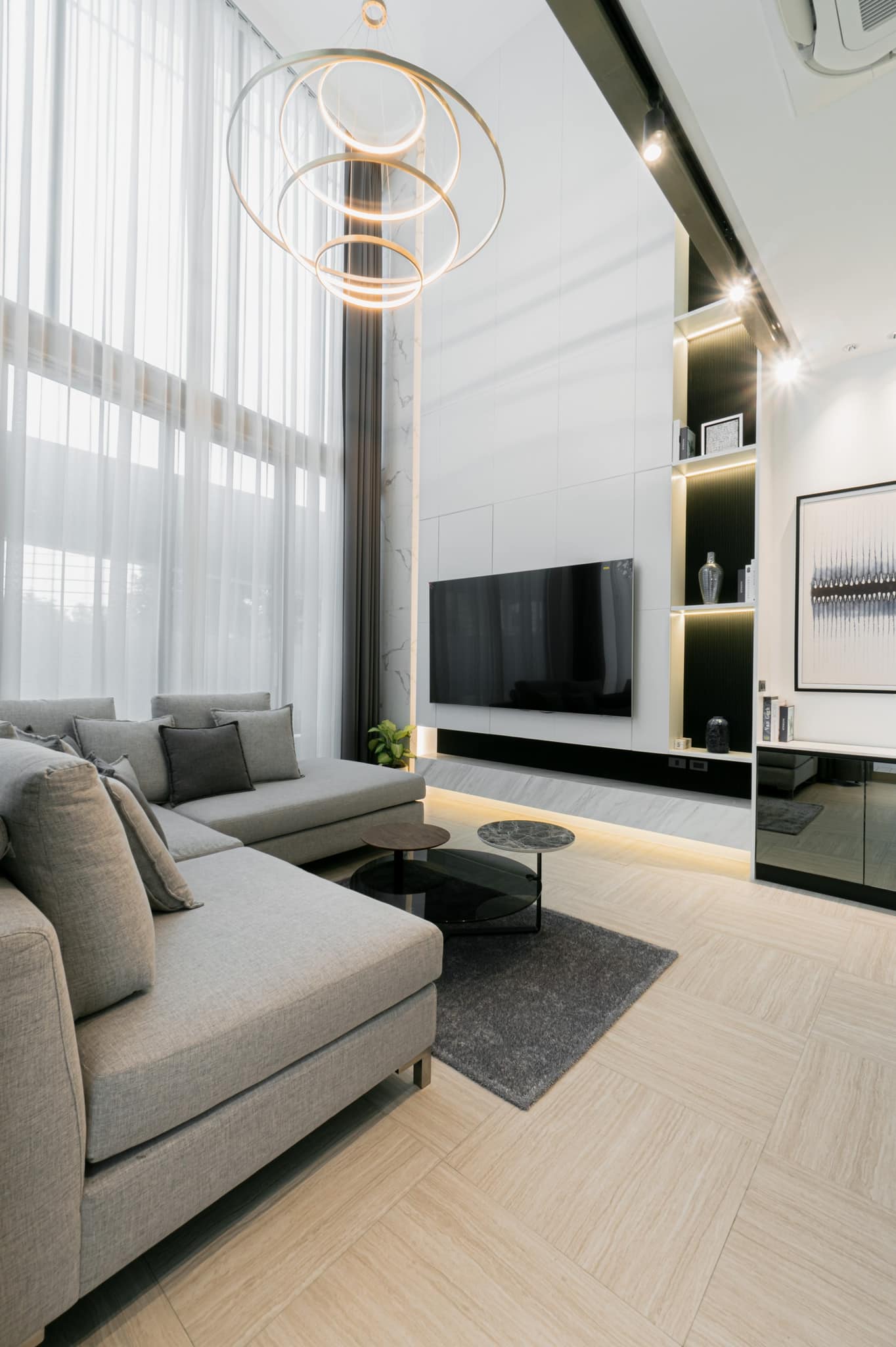 ขายโฮมออฟฟิศ สุดหรู ตกแต่งครบพร้อมอยู่ LUXE 35 (Luxury Townhome) 4 ชั้น 3 ห้องนอน 4 ห้องน้ำ 1 ห้องออกกำลังกาย ลาดพร้าว