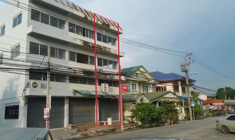 ขายอาคารพาณิชย์  รีโนเวทใหม่  แขวงทับช้าง เขตสะพานสูง จังหวัดกรุงเทพมหานคร