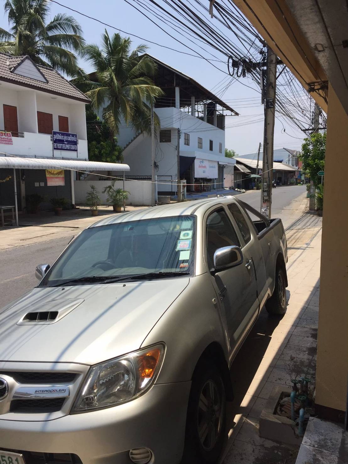 ขายด่วน อาคารพาณิชย์ 2.5 ชั้น 15 ตรว.  หางดง เชียงใหม่