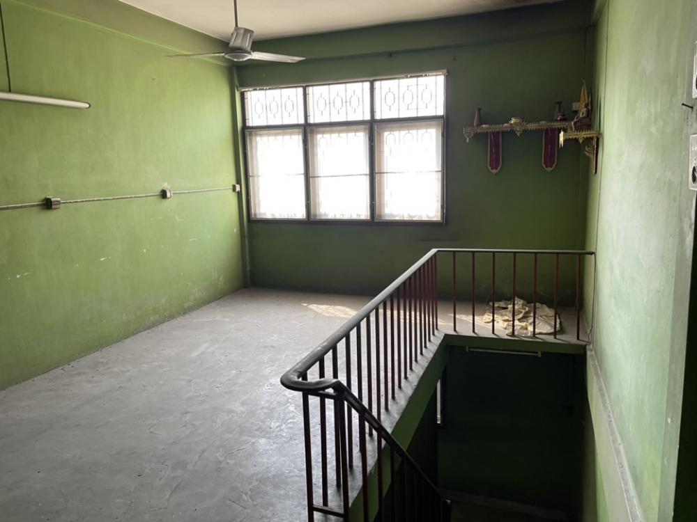 ขายตึกแถว/อาคารพาณิชย์ อาคาร 4 ชั้น เพชรเกษมซอย 54 ย่านบางแค