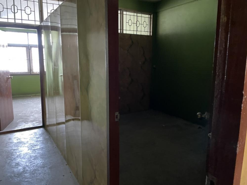 ขายตึกแถว/อาคารพาณิชย์ อาคาร 4 ชั้น เพชรเกษมซอย 54 ย่านบางแค