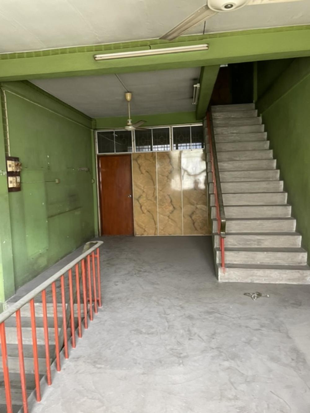 ขายตึกแถว/อาคารพาณิชย์ อาคาร 4 ชั้น เพชรเกษมซอย 54 ย่านบางแค