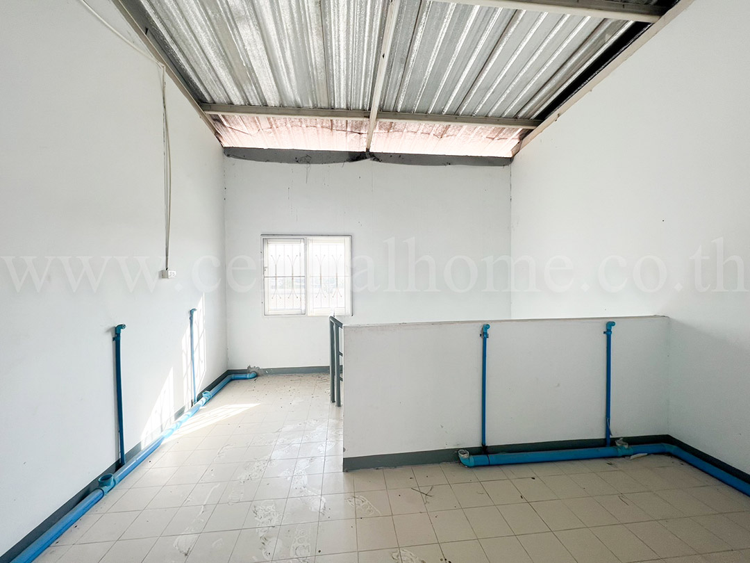 อาคารพาณิชย์ ลภาวัน 22 บางใหญ่ หลังมุม