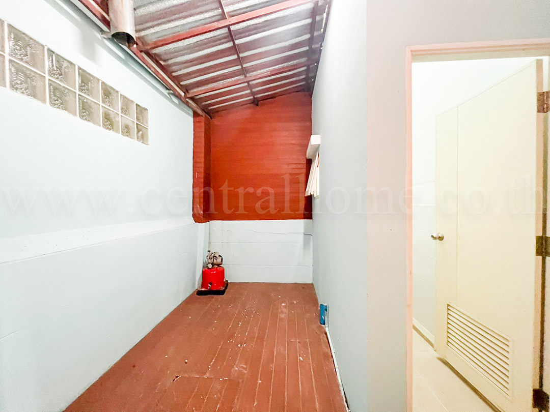 อาคารพาณิชย์ ลภาวัน 22 บางใหญ่ หลังมุม