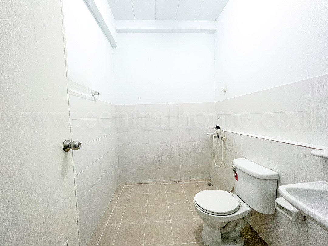 อาคารพาณิชย์ ลภาวัน 22 บางใหญ่ หลังมุม