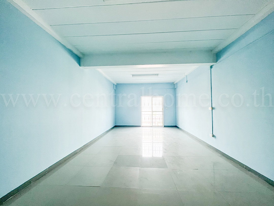 อาคารพาณิชย์ ลภาวัน 22 บางใหญ่ หลังมุม