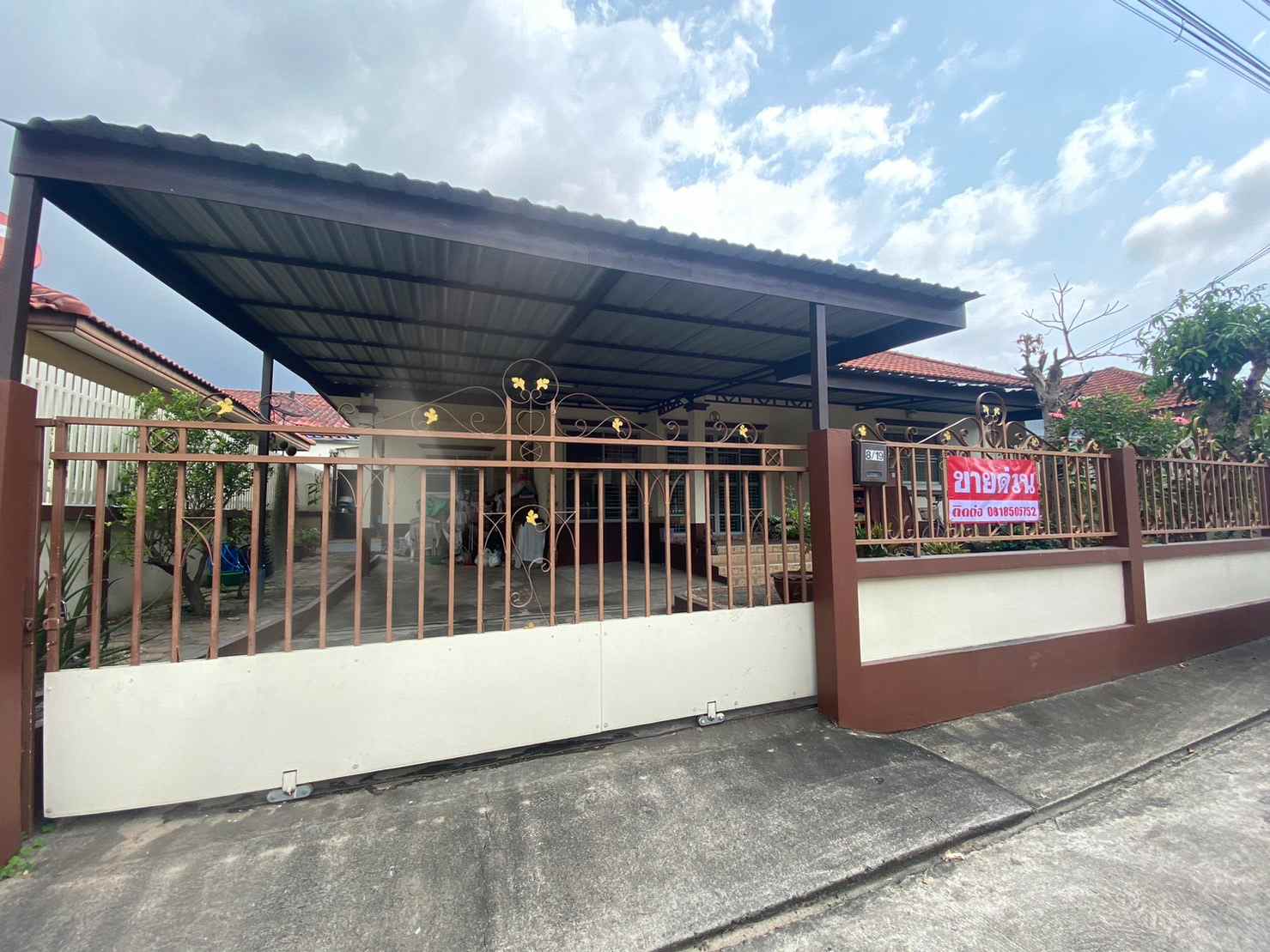 ขายบ้านหมู่บ้านสิริศา11 ติดถนนบายพาสแยกกรุงเทพ-พัทยาทล.7 อ.บางละมุง จ.ชลบุรี