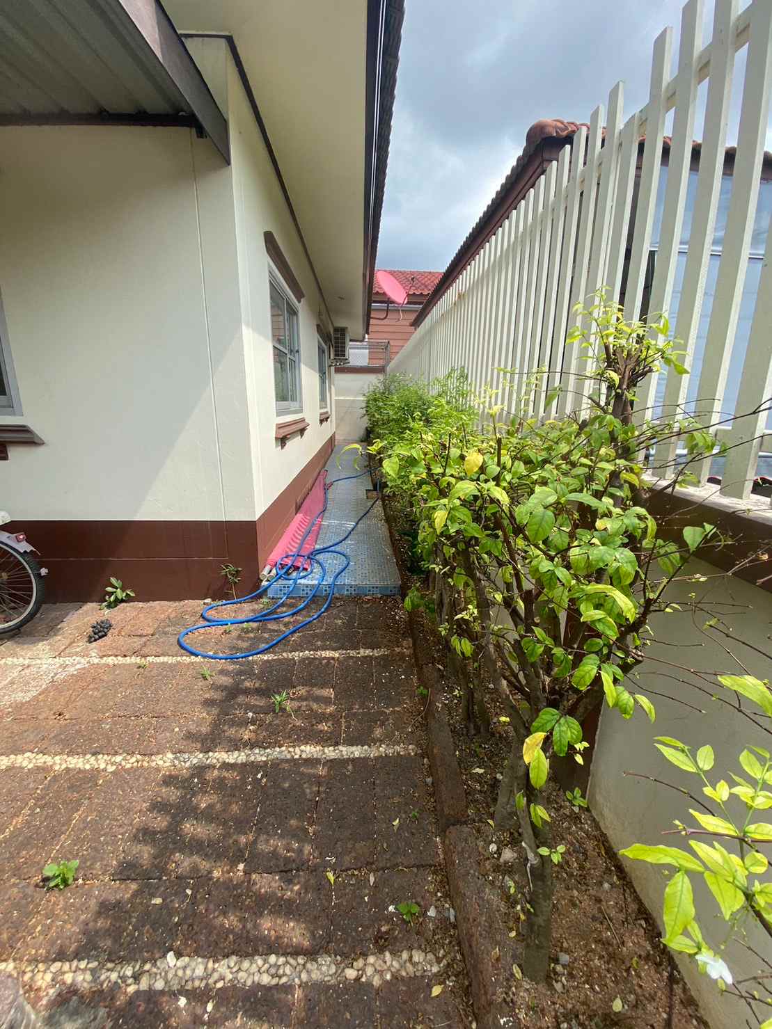 ขายบ้านหมู่บ้านสิริศา11 ติดถนนบายพาสแยกกรุงเทพ-พัทยาทล.7 อ.บางละมุง จ.ชลบุรี