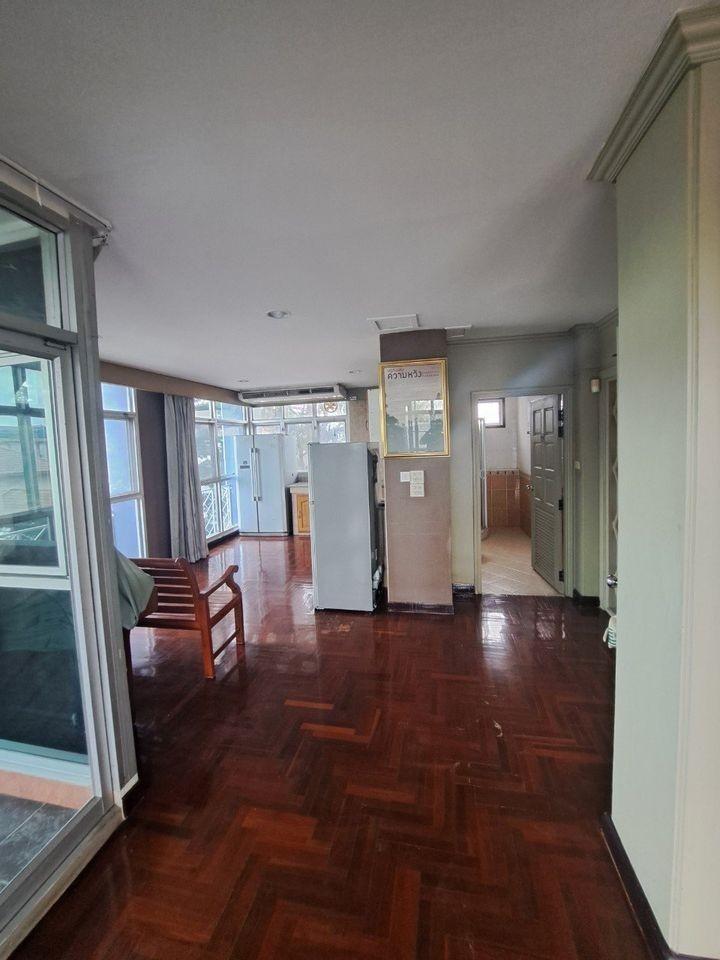 ให้เช่าโฮมออฟฟิศ 5 ชั้นพื่นที้ใช้สอย 700 ตรม. ซอยอินทราภรณ์ ศรีวรา ใกล้ๆกับถนนเลียบทางด่วน