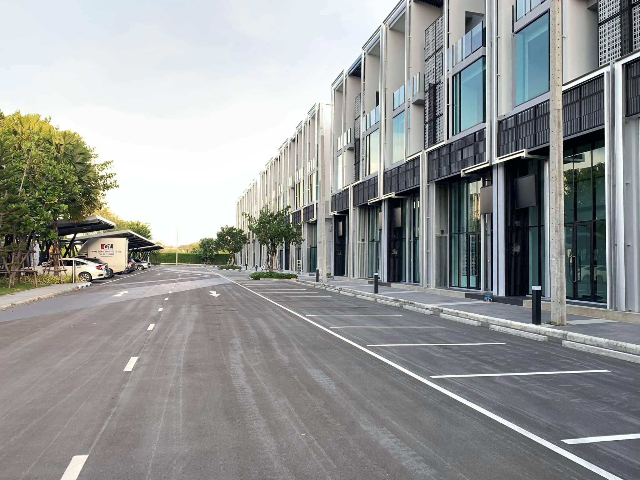 ให้เช่าโฮมออฟฟิศ 4 ชั้นโครงการ Cascade บางนา ติดถนน บางนา-ตราด กม.5 โครงการใหม่สวยสุดหรู