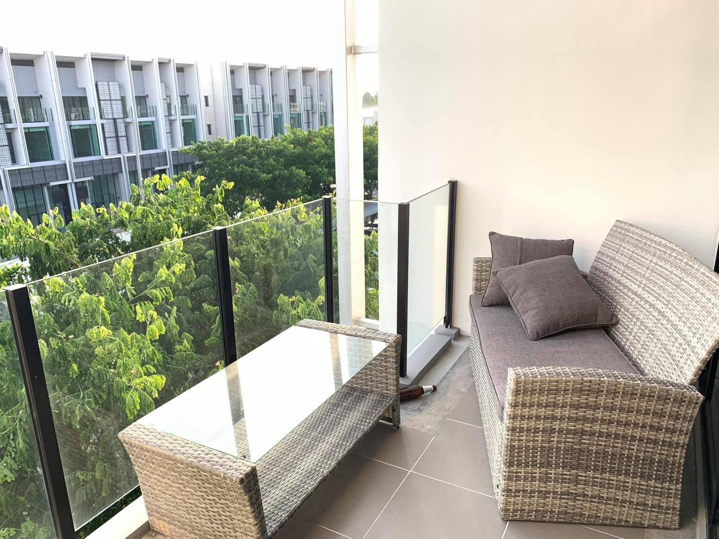 ให้เช่าโฮมออฟฟิศ 4 ชั้นโครงการ Cascade บางนา ติดถนน บางนา-ตราด กม.5 โครงการใหม่สวยสุดหรู