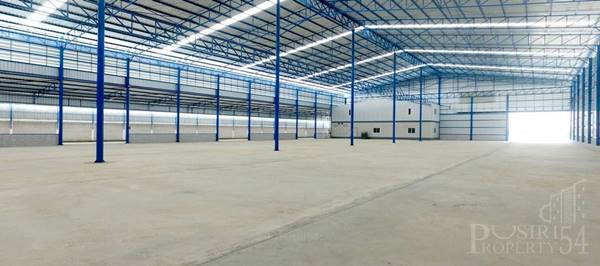 ให้เช่าโกดังใหม่ 1,900 ตร.ม. พื้นที่ใช้สอยเยอะจุใจ พร้อมออฟฟิศ + ห้องนอน ใกล้พระราม 2 เพียง 250 ม.