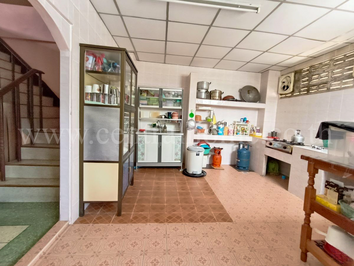 อาคารพาณิชย์ 3 คูหา ท่าดินแดง10