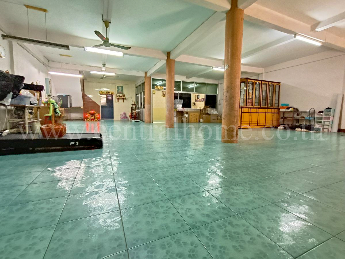 อาคารพาณิชย์ 3 คูหา ท่าดินแดง10