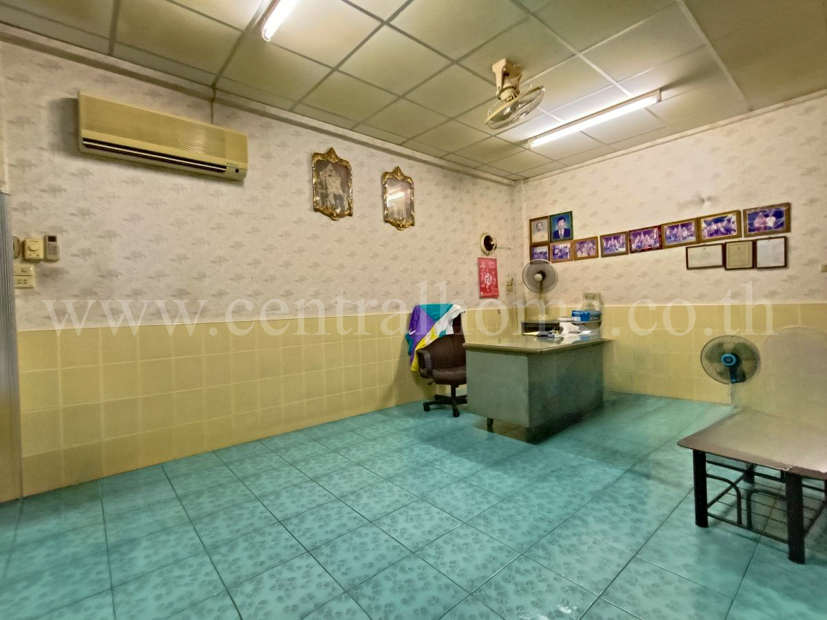 อาคารพาณิชย์ 3 คูหา ท่าดินแดง10