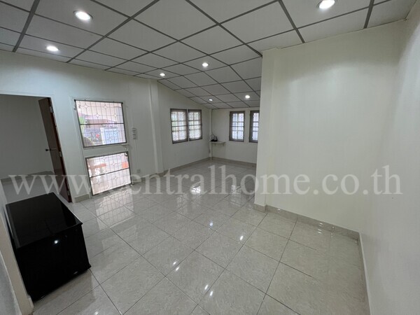 บ้านเดี่ยว เปรมฤทัย 3 รามอินทรา - กาญจนาภิเษก หลังมุม