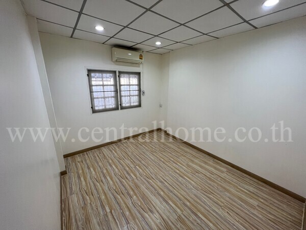 บ้านเดี่ยว เปรมฤทัย 3 รามอินทรา - กาญจนาภิเษก หลังมุม