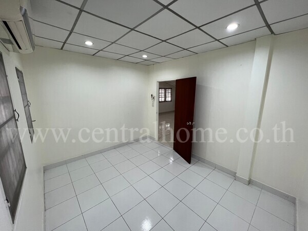 บ้านเดี่ยว เปรมฤทัย 3 รามอินทรา - กาญจนาภิเษก หลังมุม