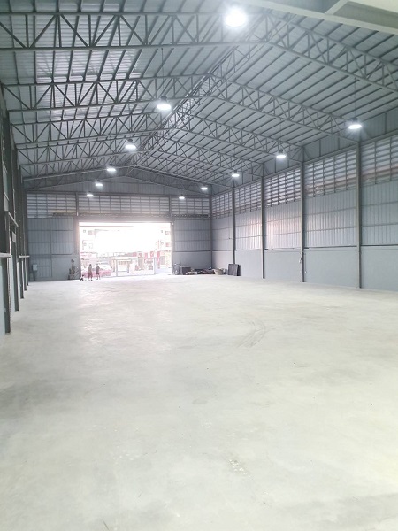 ให้เช่าโกดังใหม่พร้อมออฟฟิศ ขนาด1500ตรม. ติดถนนเพิ่มสิน  ทะลุสายไหม  พหลโยธินได้ใกล้ทางด่วนและวงแหวนอุตสาหกรรม ราคา 140 - 150 บาท ต่อ ตร.ม 