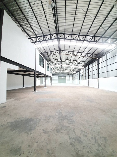 ให้เช่าโกดังพร้อมออฟฟิศขนาด 1000 ตรม. ย่านรามอินทรา  พหลโยธิน  ใกล้ด่วนและวงแหวนอุตสาหกรรม  