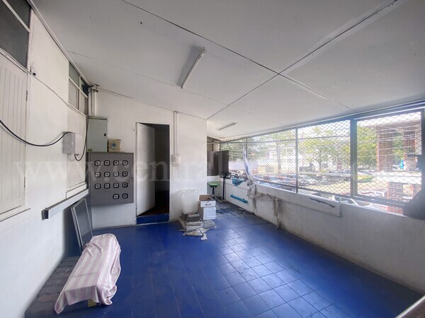 เช่าเซ้ง อาคารพาณิชย์ 2 คูหา ใกล้ หอนาฬิกา ท่าน้ำนนท์