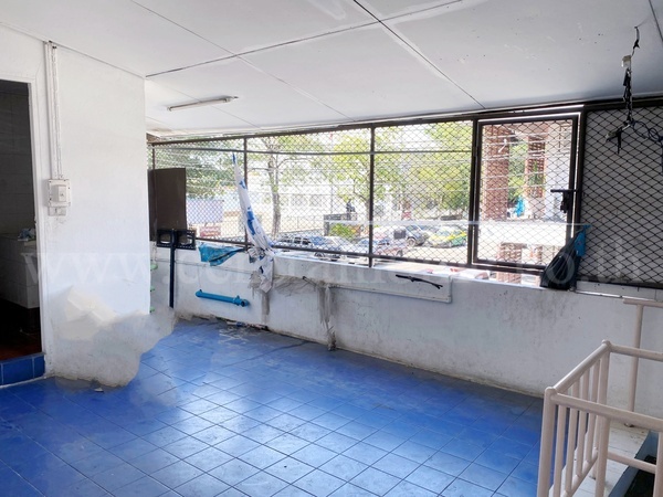 เช่าเซ้ง อาคารพาณิชย์ 2 คูหา ใกล้ หอนาฬิกา ท่าน้ำนนท์