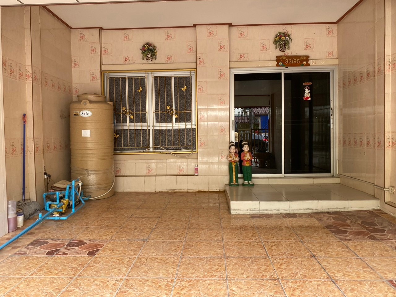 ขายบ้าน2ชั้น  หมู่บ้านกลอรี่เฮ้าส์ เฟส 1  ถนนเลียบคลองหนึ่ง