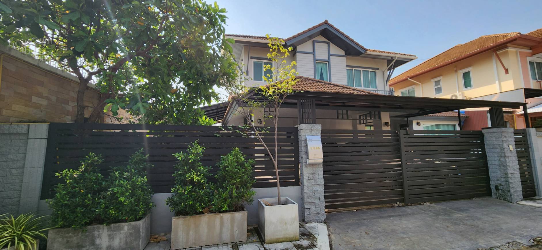 ขายบ้านพร้อมที่ดิน หมู่บ้านปริญญดา เกษตร-นวมินทร์ (แจ่มจันทร์) ทำเลดี อ.บึงกุ่ม จ.กรุงเทพ