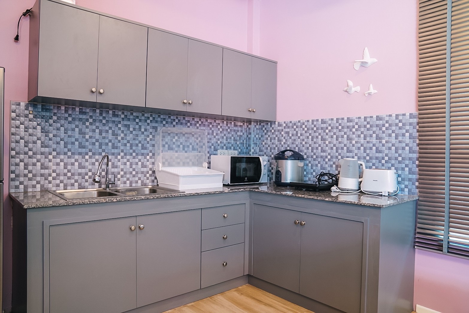 ขายบ้านพักพูลวิลล่า พร้อมดำเนินการธุรกิจปล่อยเช่าต่อ ทำเลดี ชะอำ เพชรบุรี มีลูกค้าเช่าตลอด