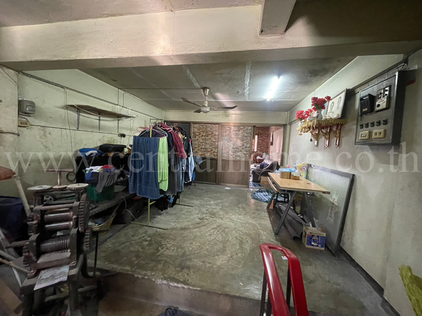 อาคารพาณิชย์ หมู่บ้าน สยามวิลล่า เพชรเกษม 48 แยก 45 ถูกที่สุด