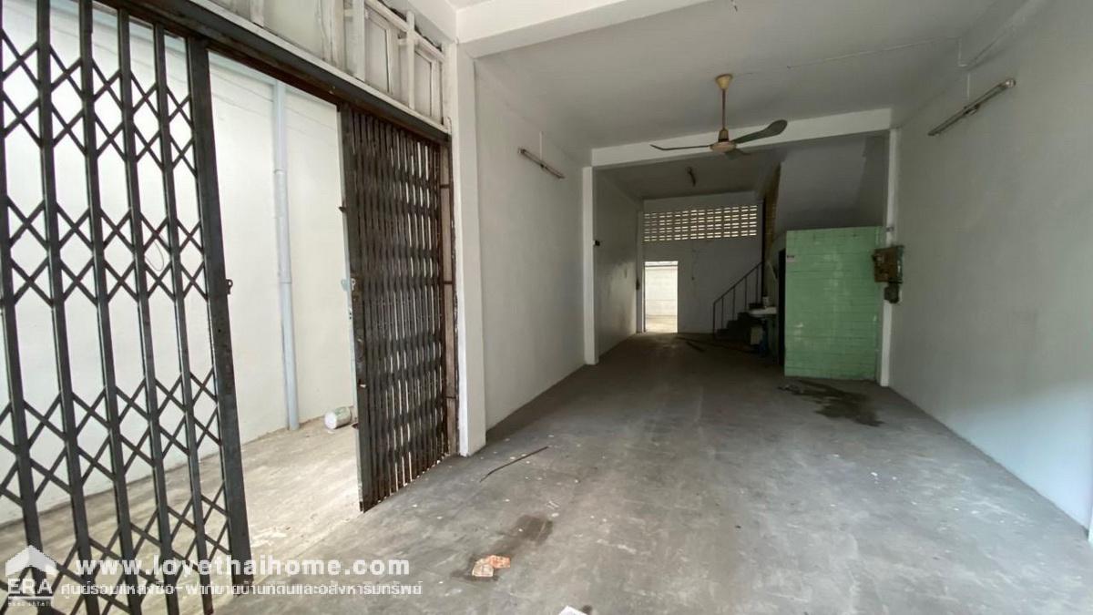 ขายตึกแถว ถนนรามคำแหง54 เข้าซอยเพียง 100 เมตร พื้นที่24ตรว. ใกล้ BTS สถานีลำสาลี เพียงแค่ 150 เมตร อยู่ในย่านใจกลางเมือง เหมาะสำหรับค้าขาย สภาพดีมาก ราคาถูก