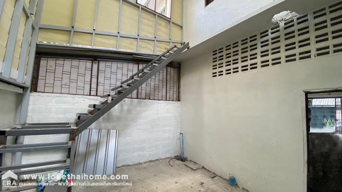 ขายตึกแถว ถนนรามคำแหง54 เข้าซอยเพียง 100 เมตร พื้นที่24ตรว. ใกล้ BTS สถานีลำสาลี เพียงแค่ 150 เมตร อยู่ในย่านใจกลางเมือง เหมาะสำหรับค้าขาย สภาพดีมาก ราคาถูก