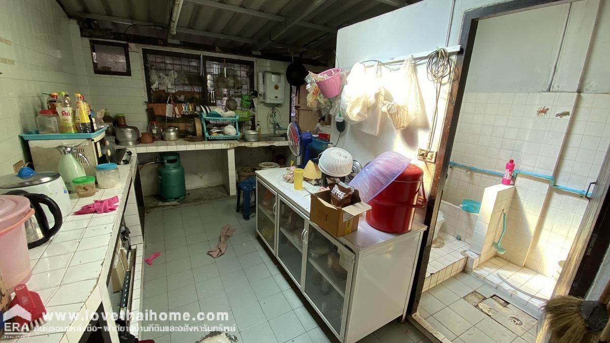 ขายตึกแถวรามคำแหง 54 ลัดออกถนนศรีนครินทร์ได้ ติดแยกลำสาลี ใกล้รถไฟฟ้าสถานีลำสาลี พื้นที่ 16.5 ตรว. สภาพพร้อมอยู่ โครงสร้างแข็งแรง