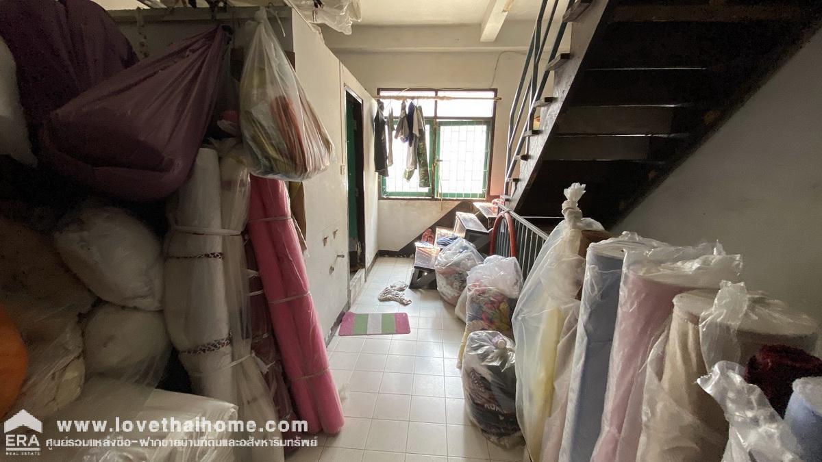 ขายตึกแถวรามคำแหง 54 ลัดออกถนนศรีนครินทร์ได้ ติดแยกลำสาลี ใกล้รถไฟฟ้าสถานีลำสาลี พื้นที่ 16.5 ตรว. สภาพพร้อมอยู่ โครงสร้างแข็งแรง