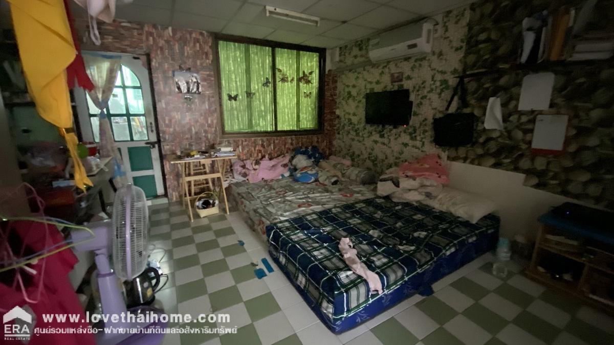 ขายตึกแถวรามคำแหง 54 ลัดออกถนนศรีนครินทร์ได้ ติดแยกลำสาลี ใกล้รถไฟฟ้าสถานีลำสาลี พื้นที่ 16.5 ตรว. สภาพพร้อมอยู่ โครงสร้างแข็งแรง